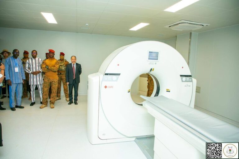 Le Burkina Faso inaugure le Chu de Pala et son centre de radiothérapie
